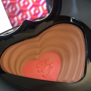 Too faced soul mates blushing bronzer heart